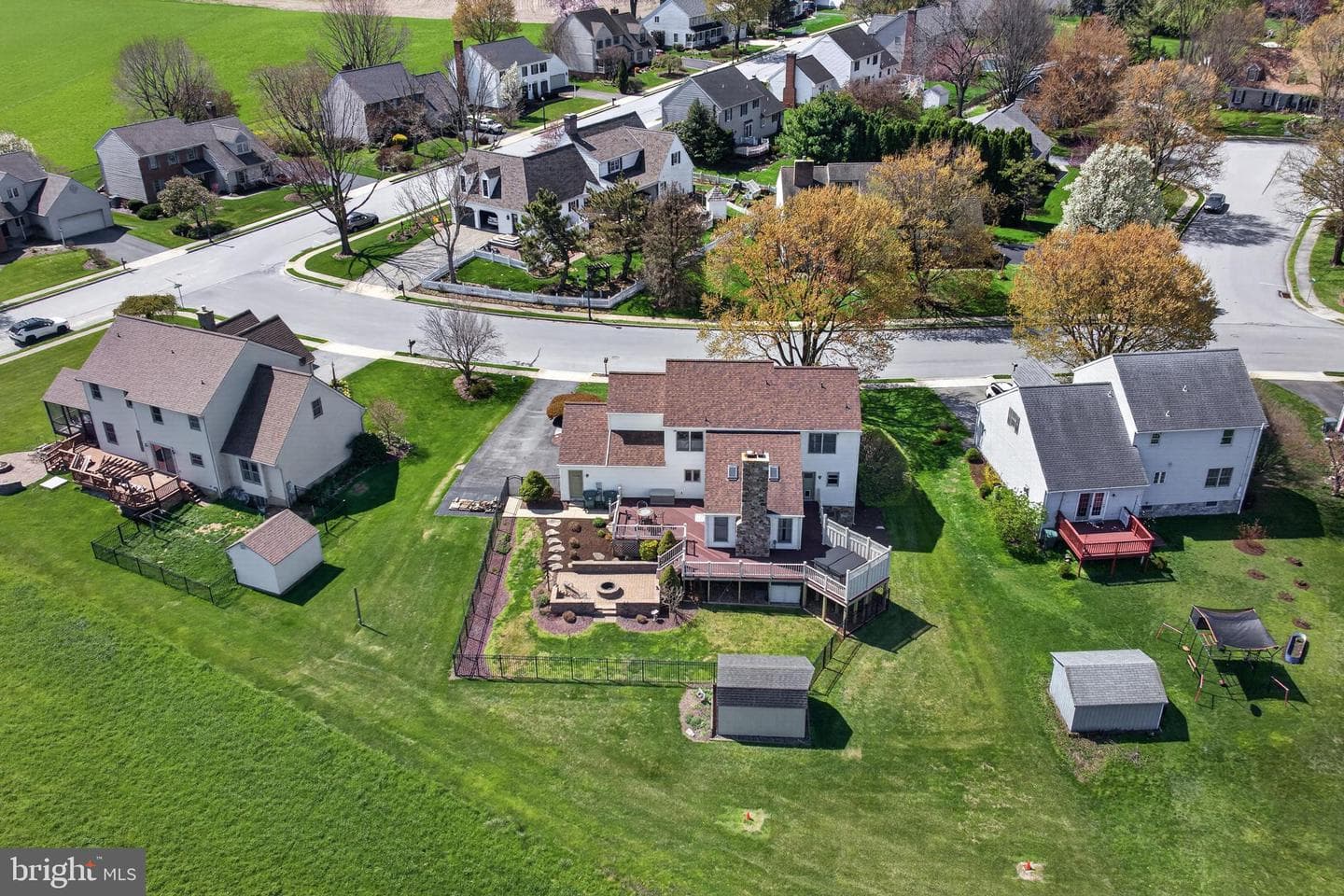 205 Cambridge Drive photo 67