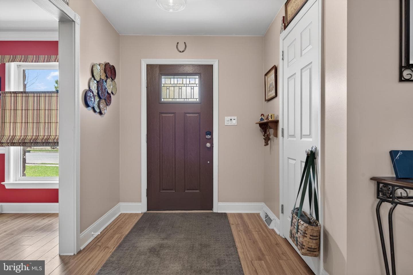205 Cambridge Drive photo 8
