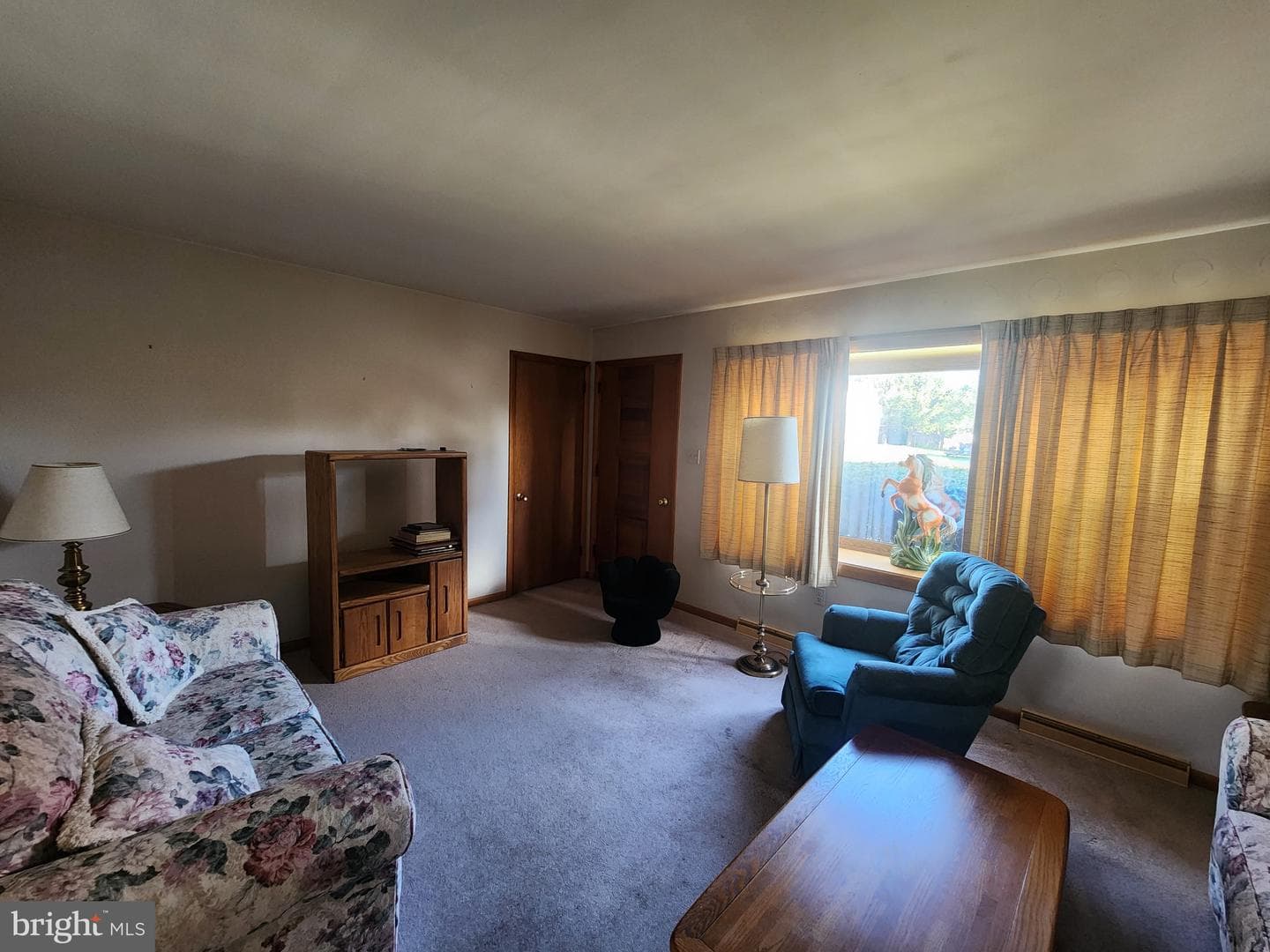 1736 Heritage Avenue photo 35