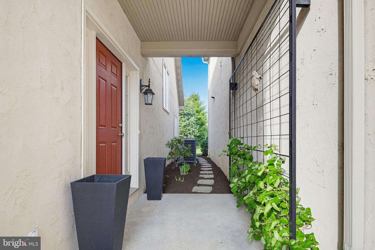 704 Woodfield Drive photo 35