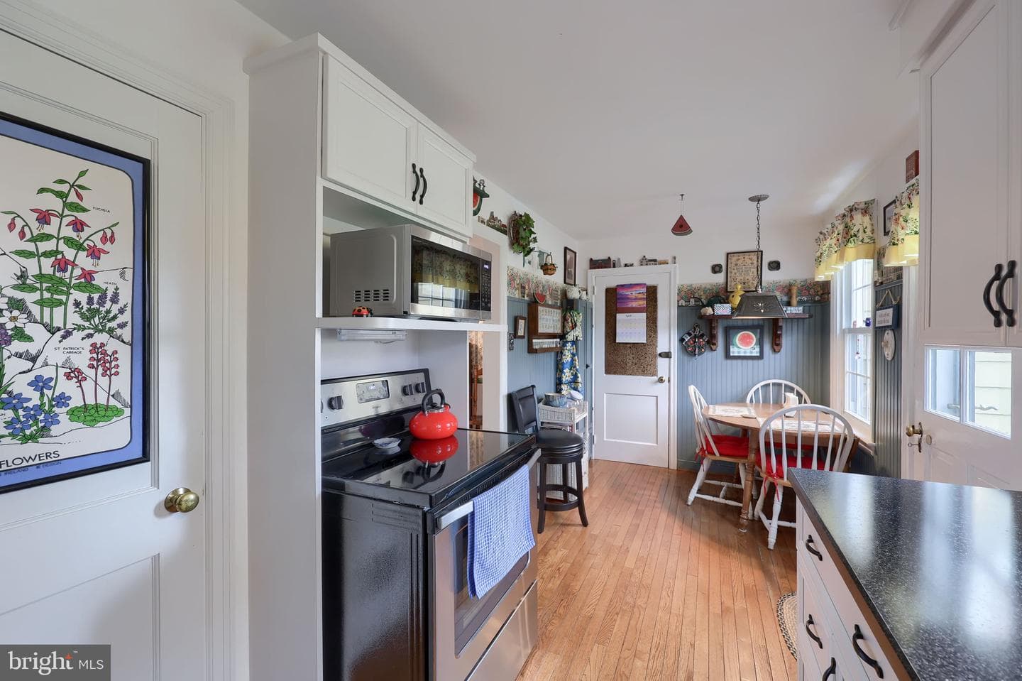 164 E Roseville Road photo 13