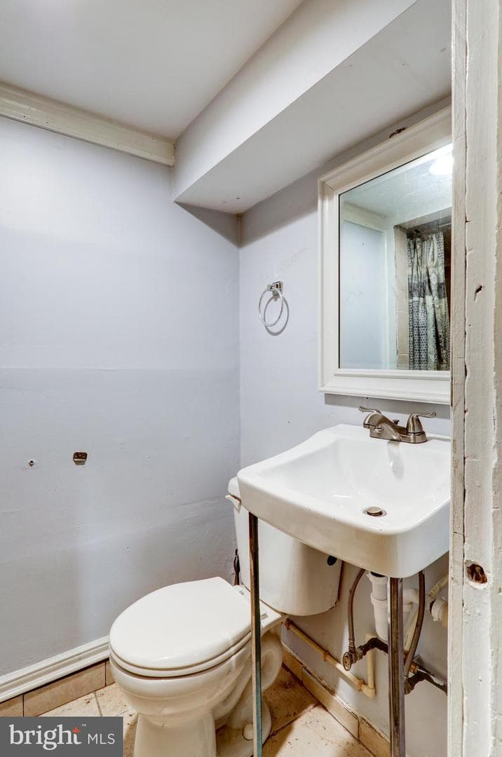 119 E Ross Street photo 24