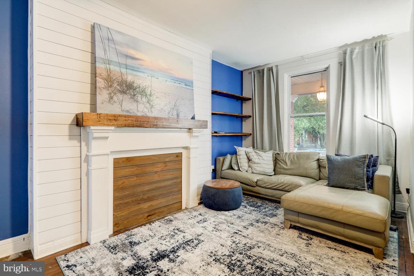119 E Ross Street photo 4