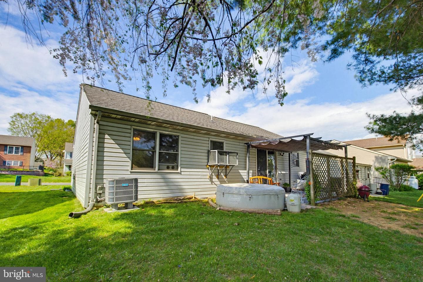 212 Sycamore Lane photo 17