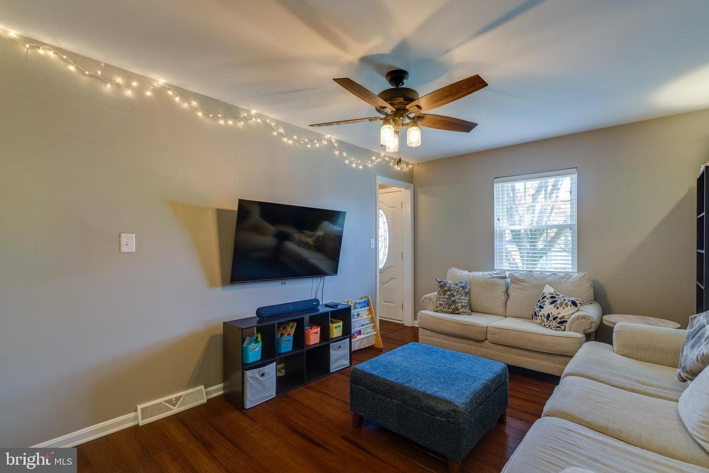 450 Daisy Lane photo 22