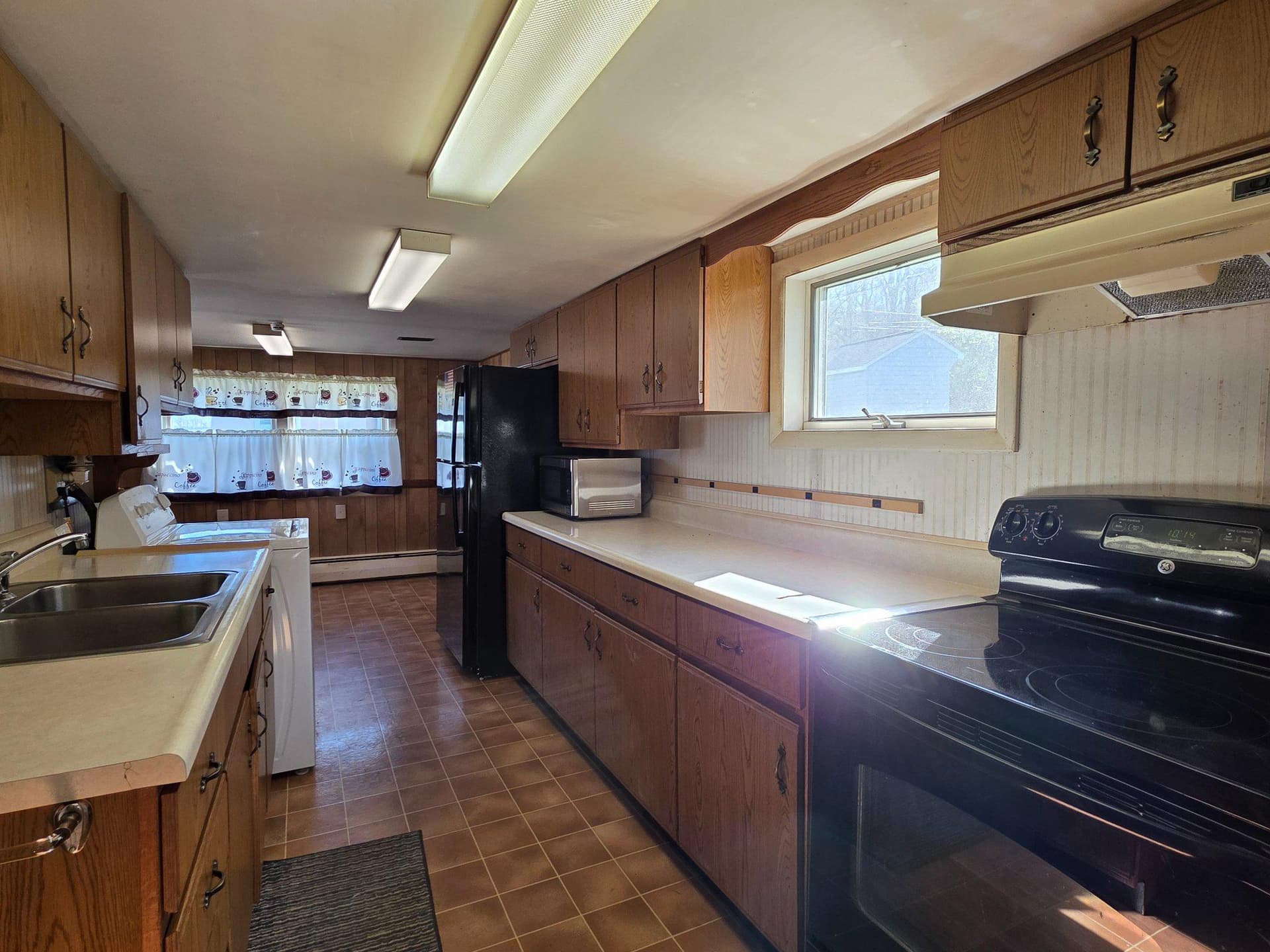 485 N Maple Street photo 14
