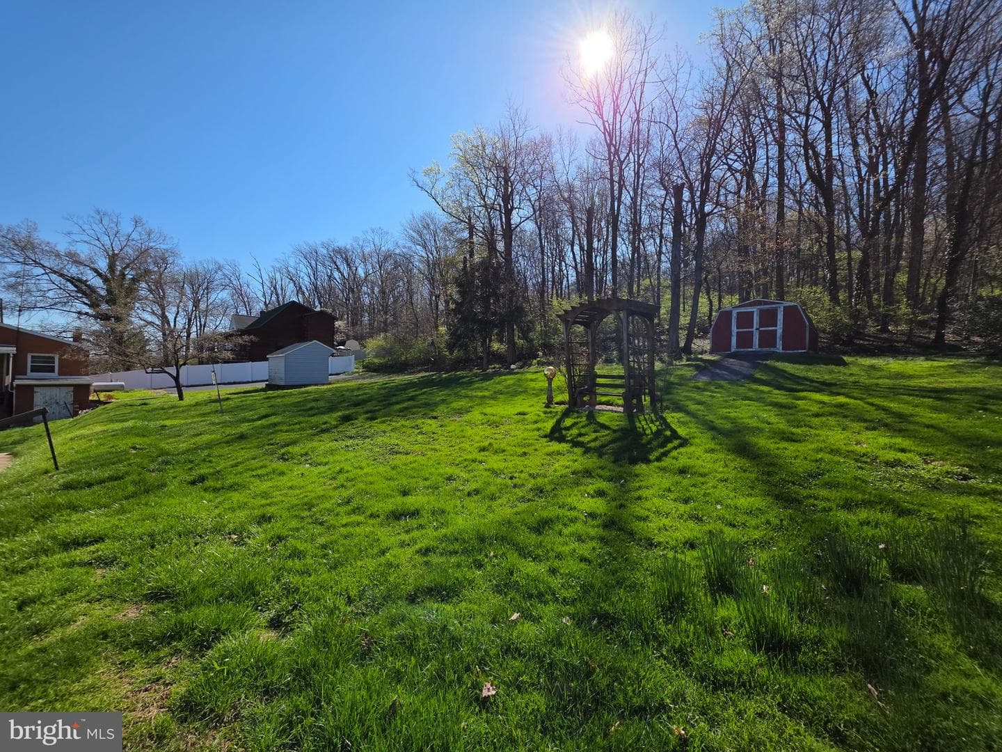 485 N Maple Street photo 9
