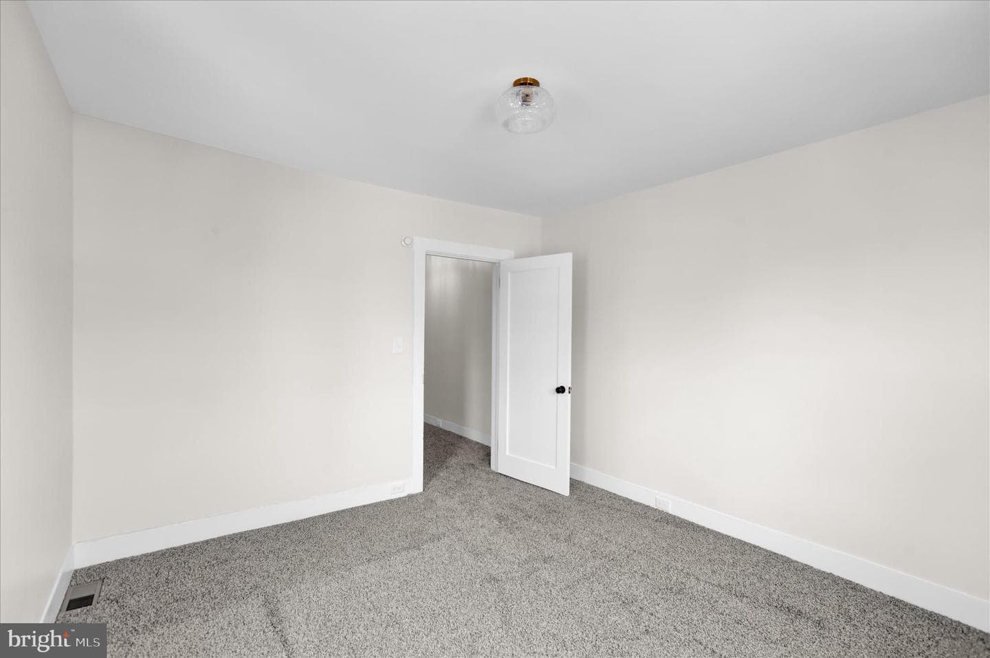 144 Church Avenue photo 14