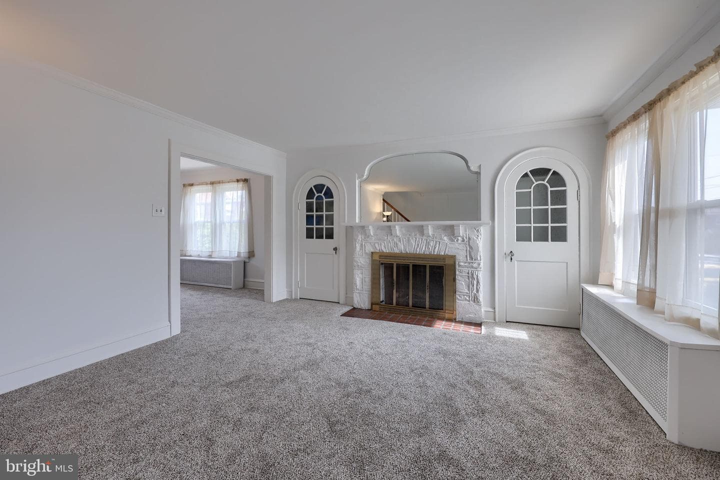 561 Burrowes Avenue photo 6