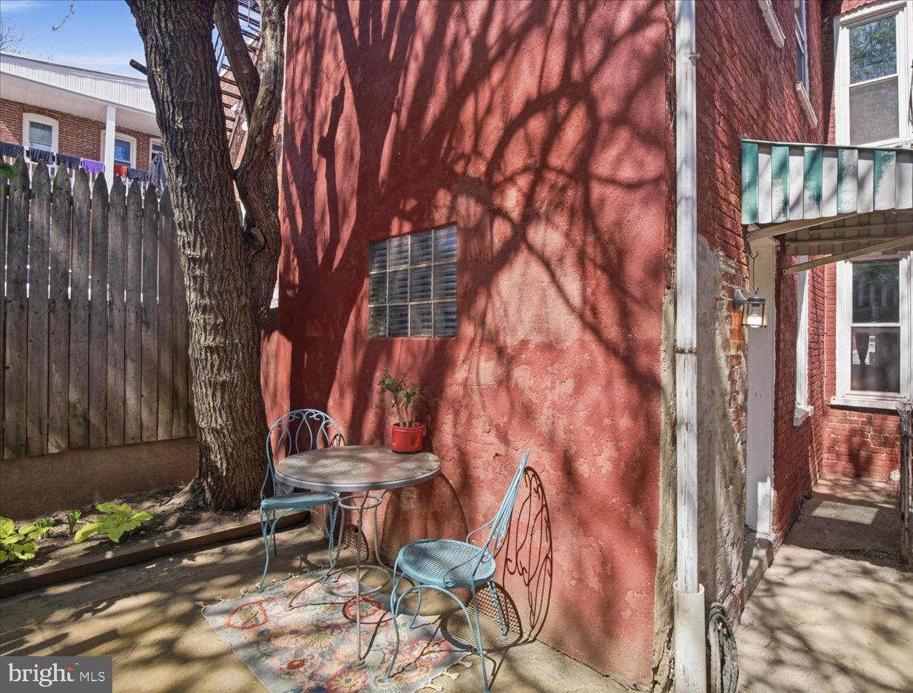 134 Laurel Street photo 16