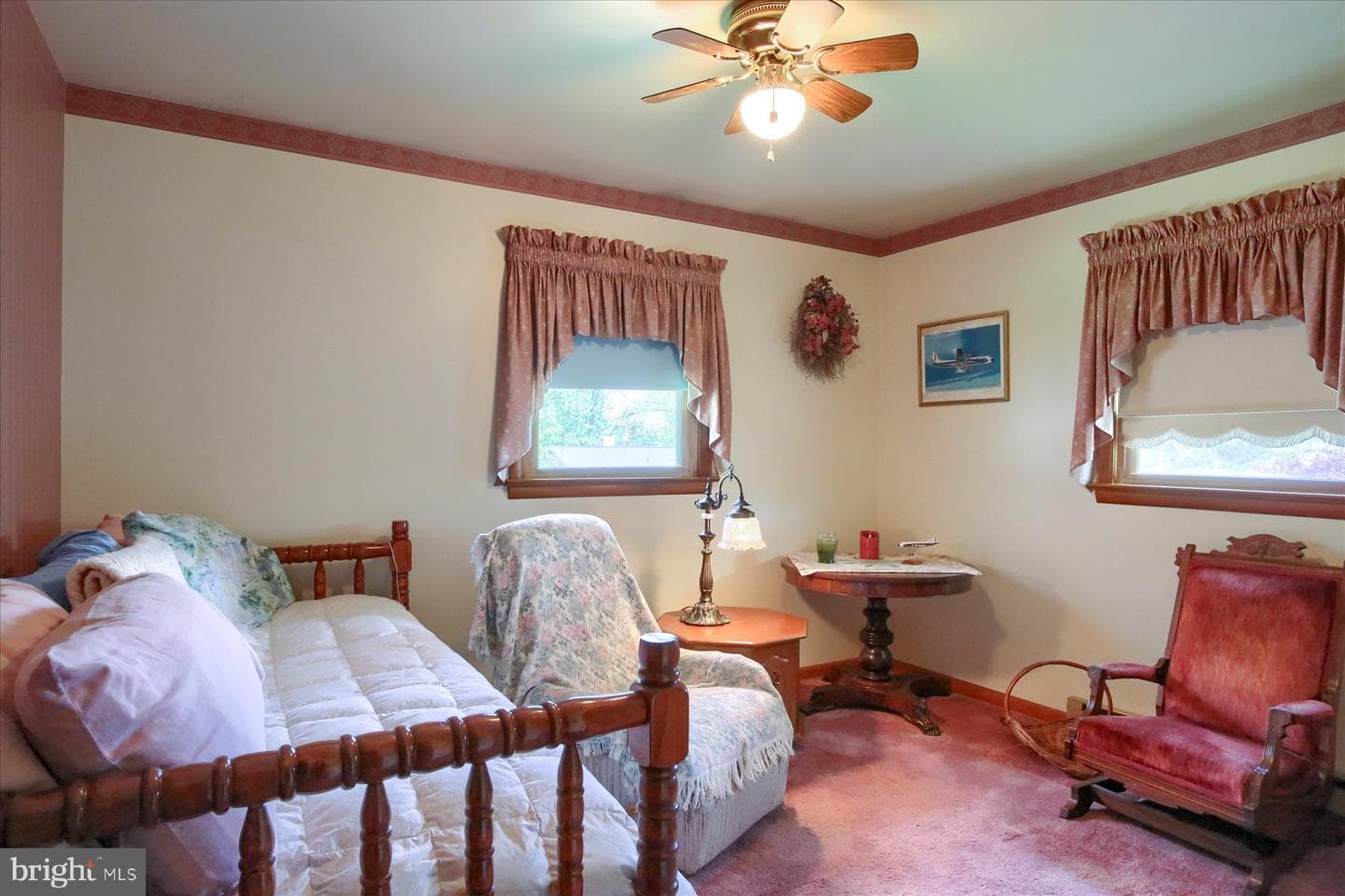 470 N Holly Street photo 24