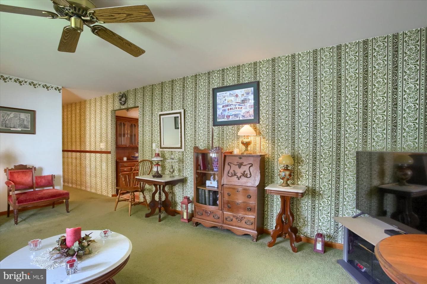 470 N Holly Street photo 8