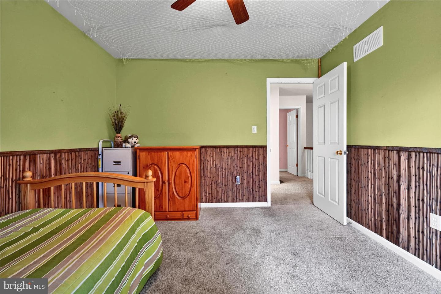 1840 Krystle Drive photo 27