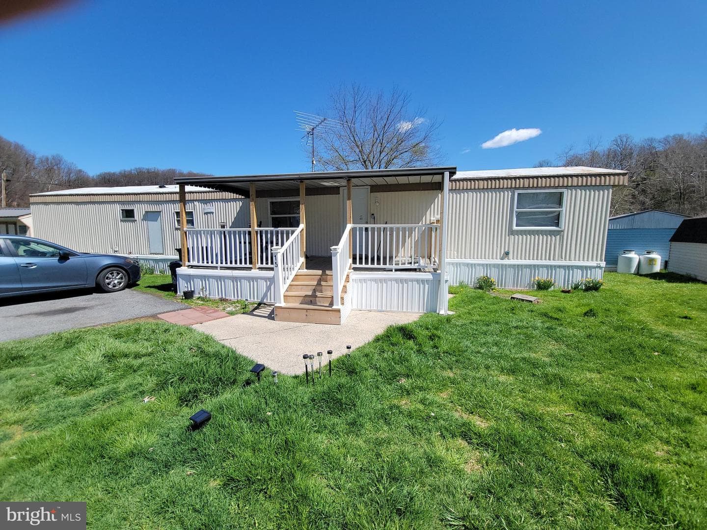 15 Parkview Drive photo 2