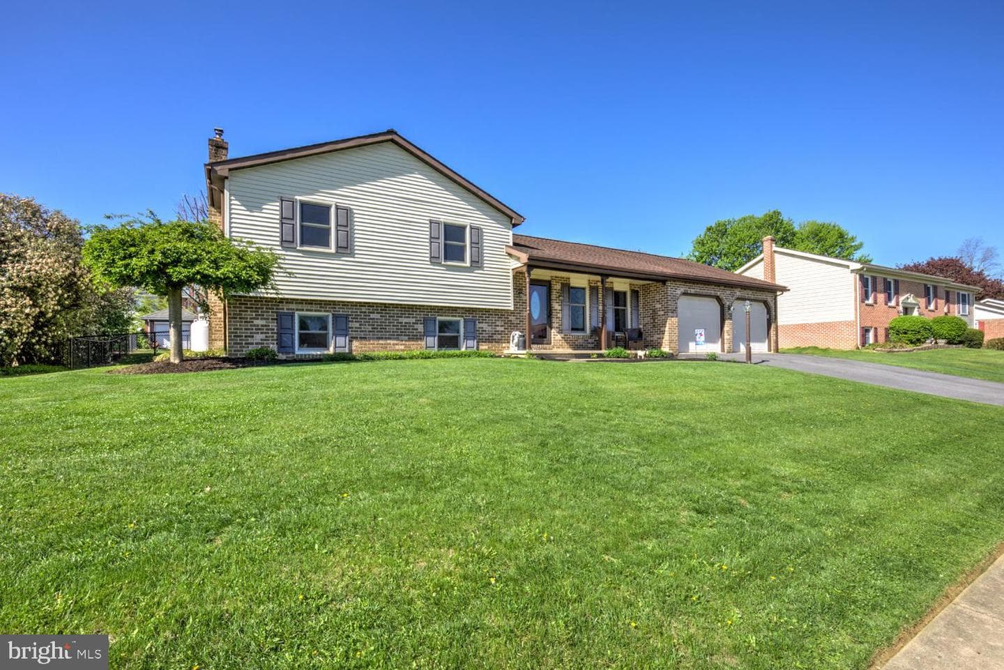 916 Dawn Avenue photo 3