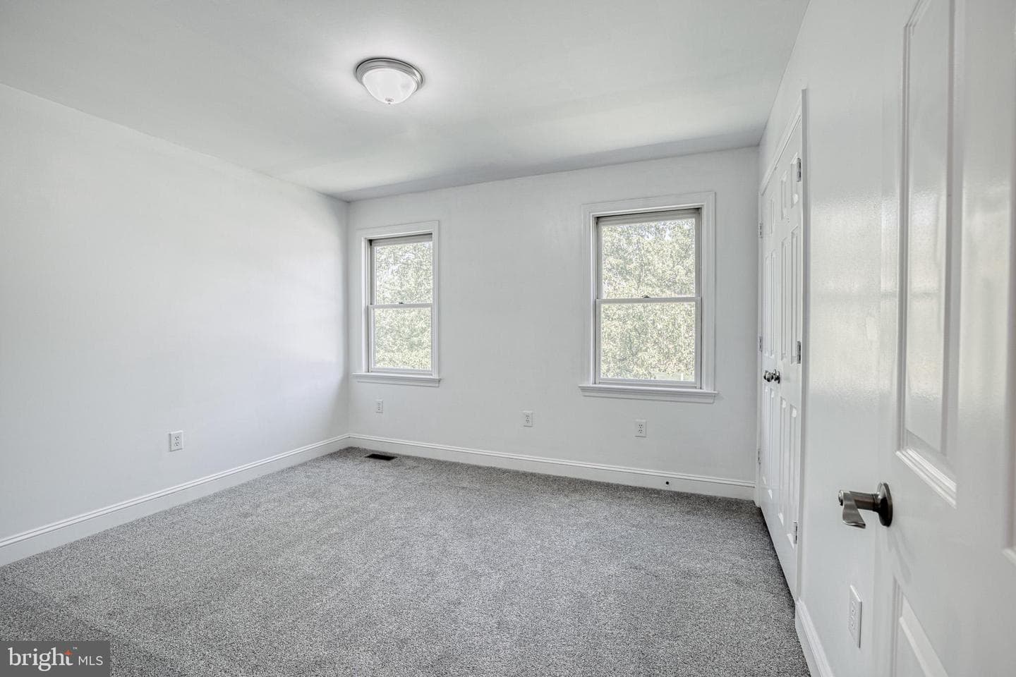 344 W Charlotte Street photo 29