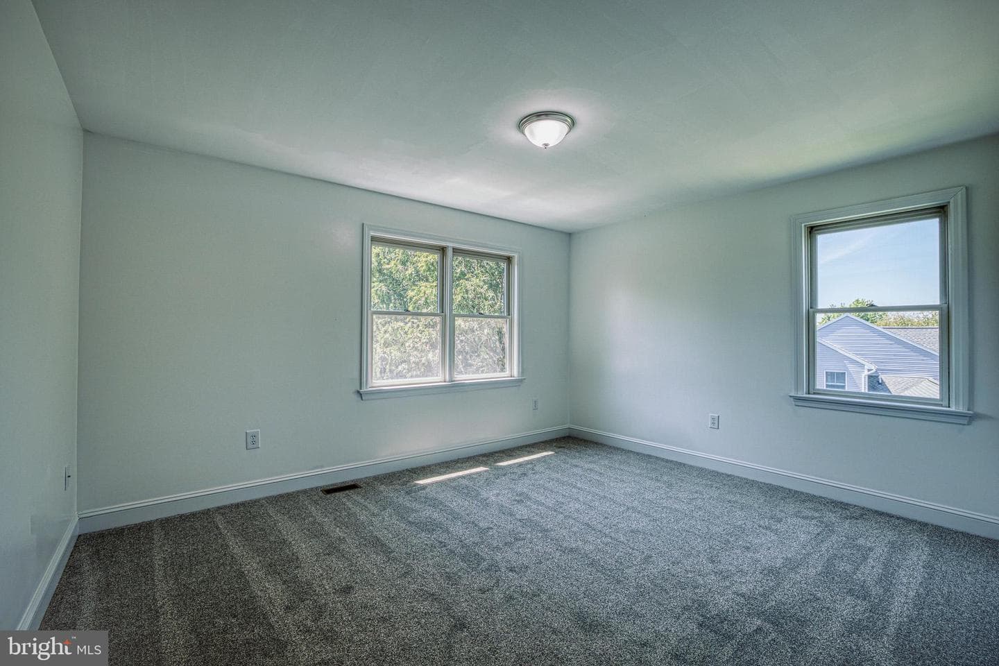 344 W Charlotte Street photo 30