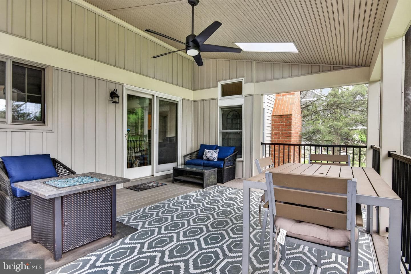 209 Heatherstone Way photo 59