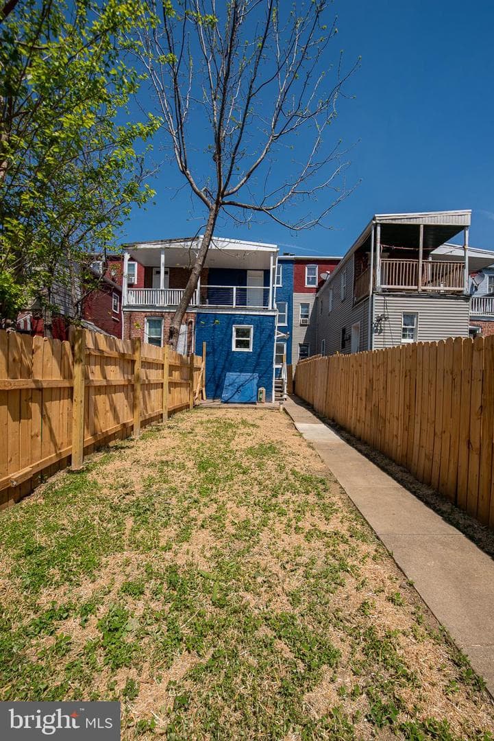 676 Columbia Avenue photo 27