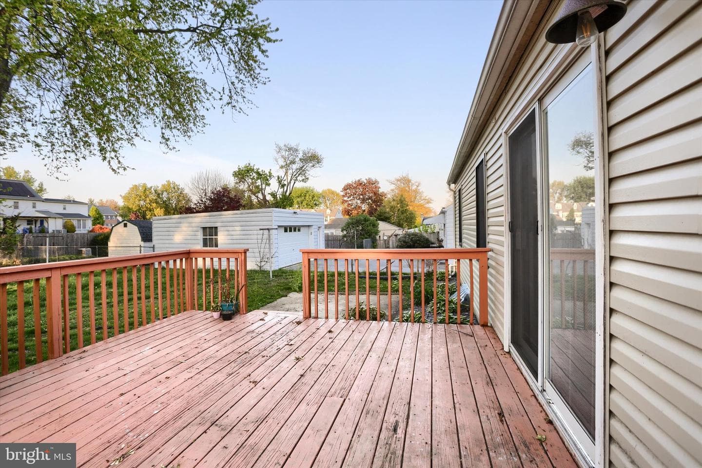 413 Birchland Avenue photo 35