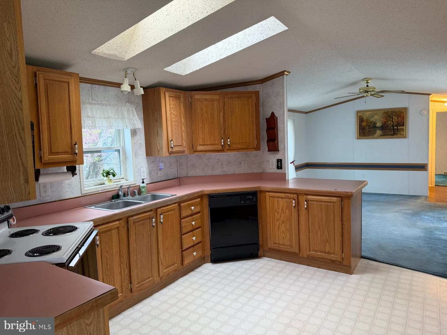 126 Ridgewood Manor photo 9