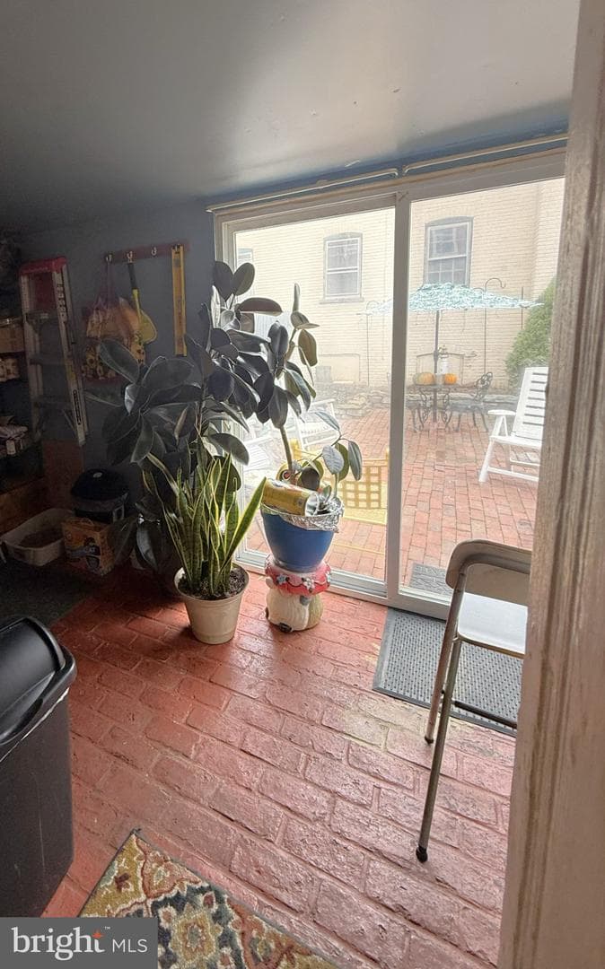 243 N Franklin Street photo 11