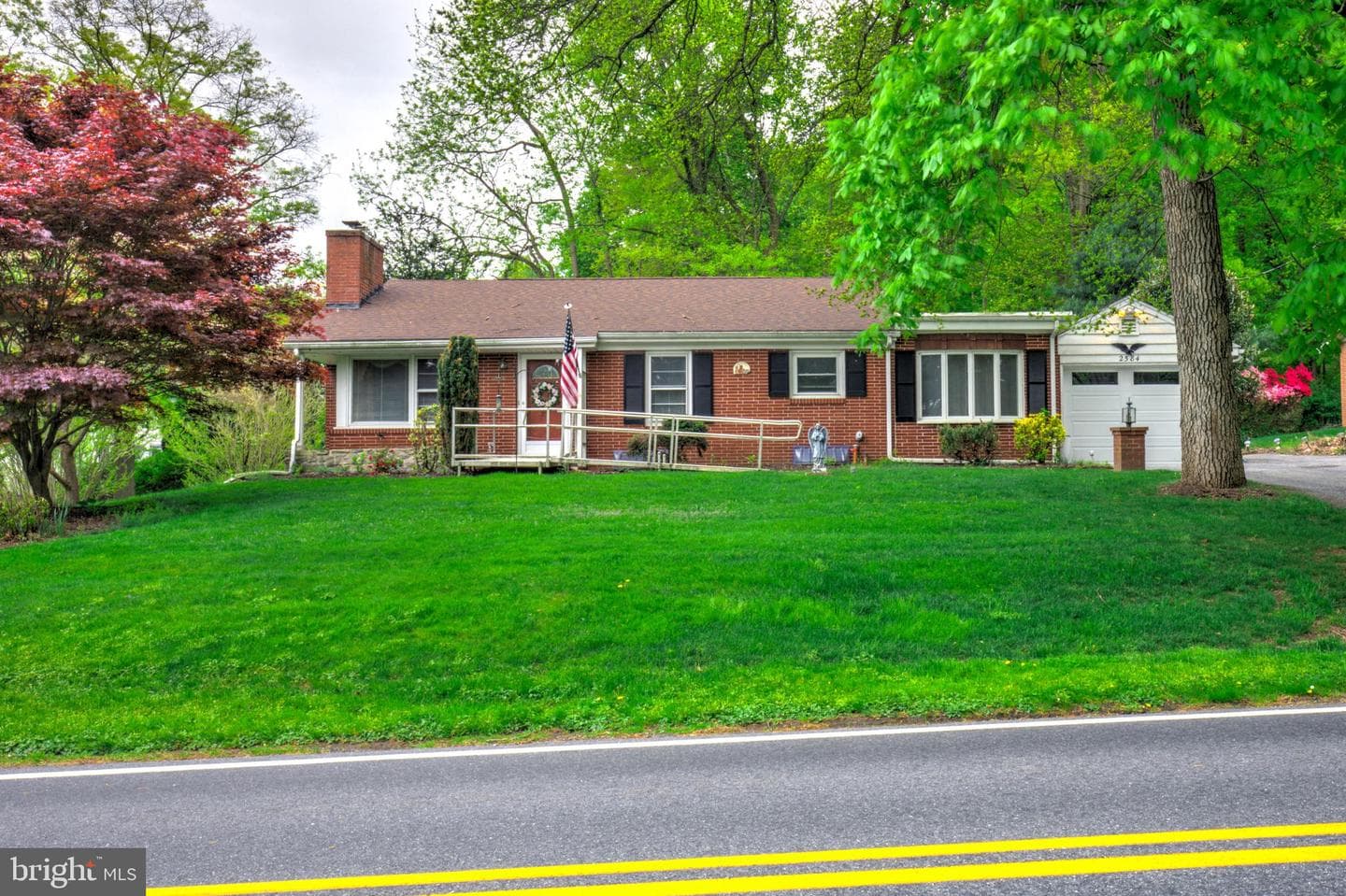 2584 Spring Valley Road photo 2