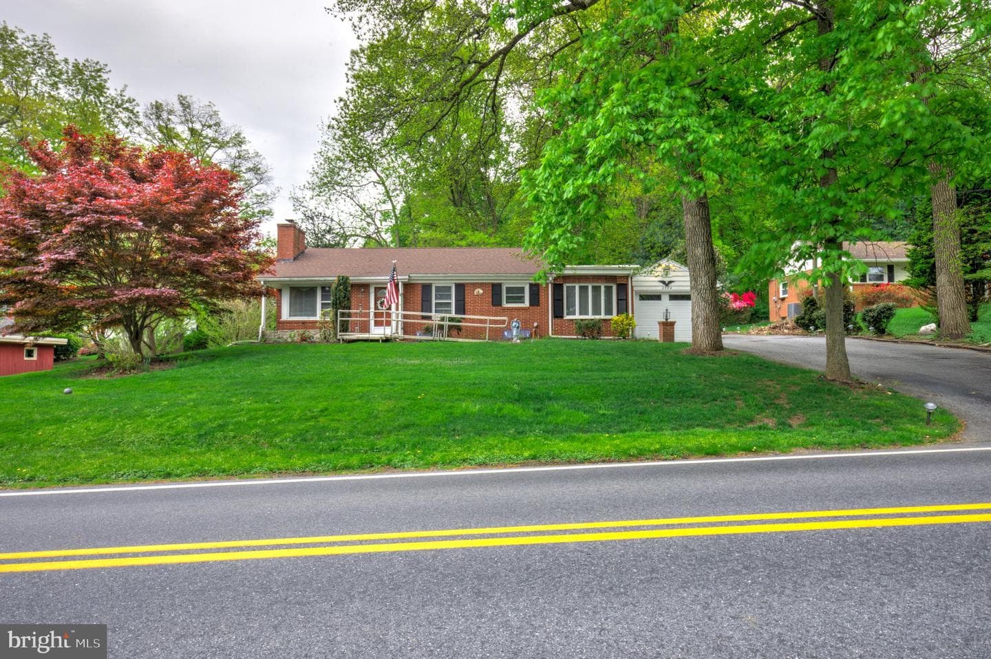 2584 Spring Valley Road photo 4