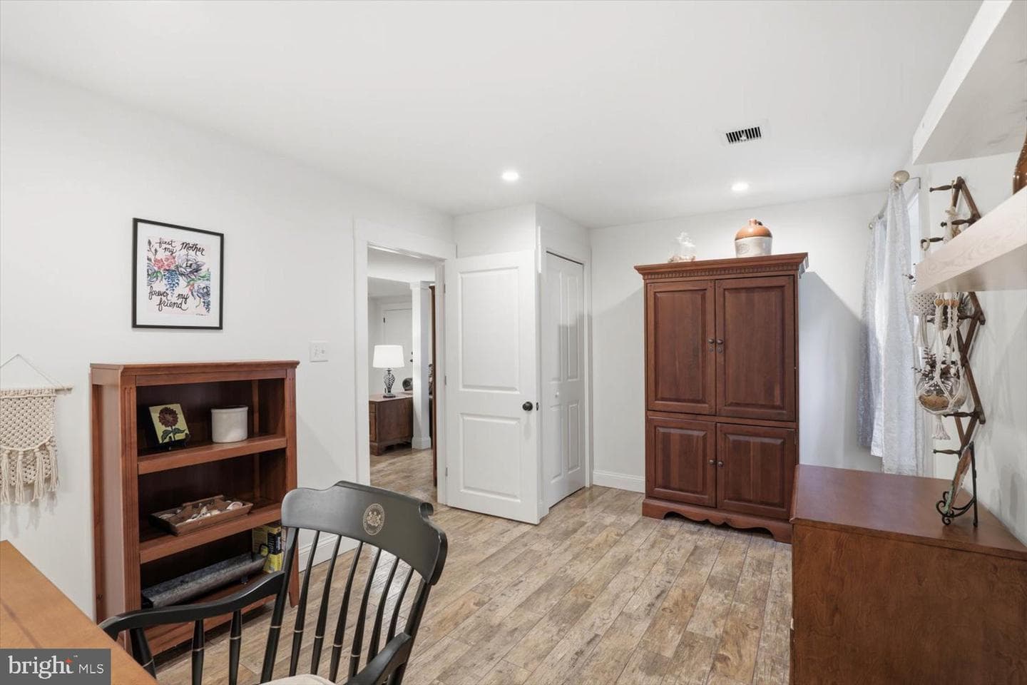 162 Huntingwood Drive photo 35