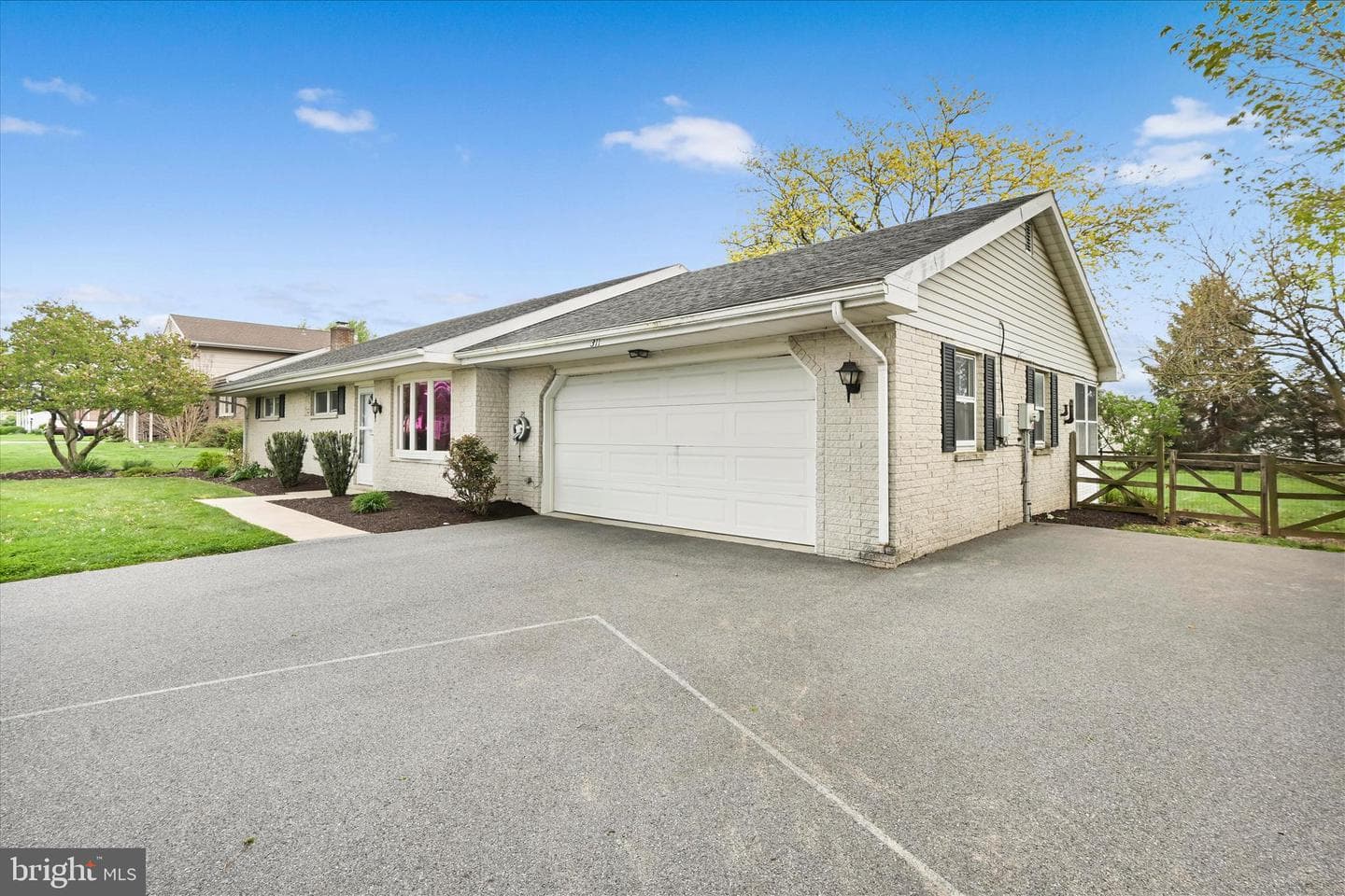 311 N Penryn Road photo 4