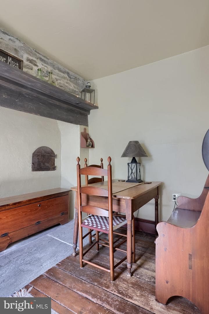 326 Miller Street photo 28
