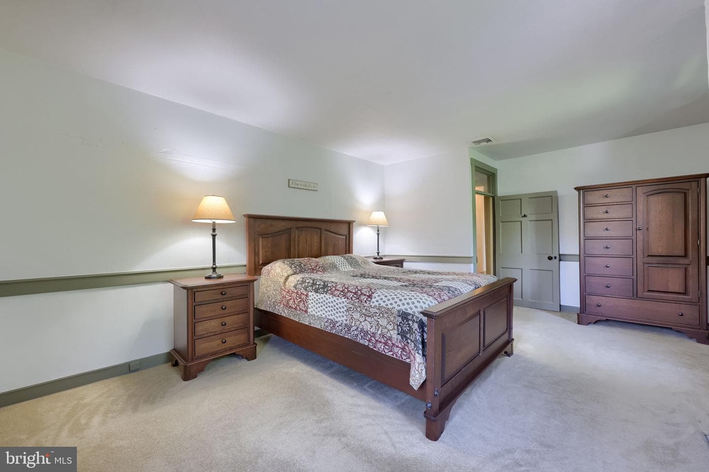326 Miller Street photo 43