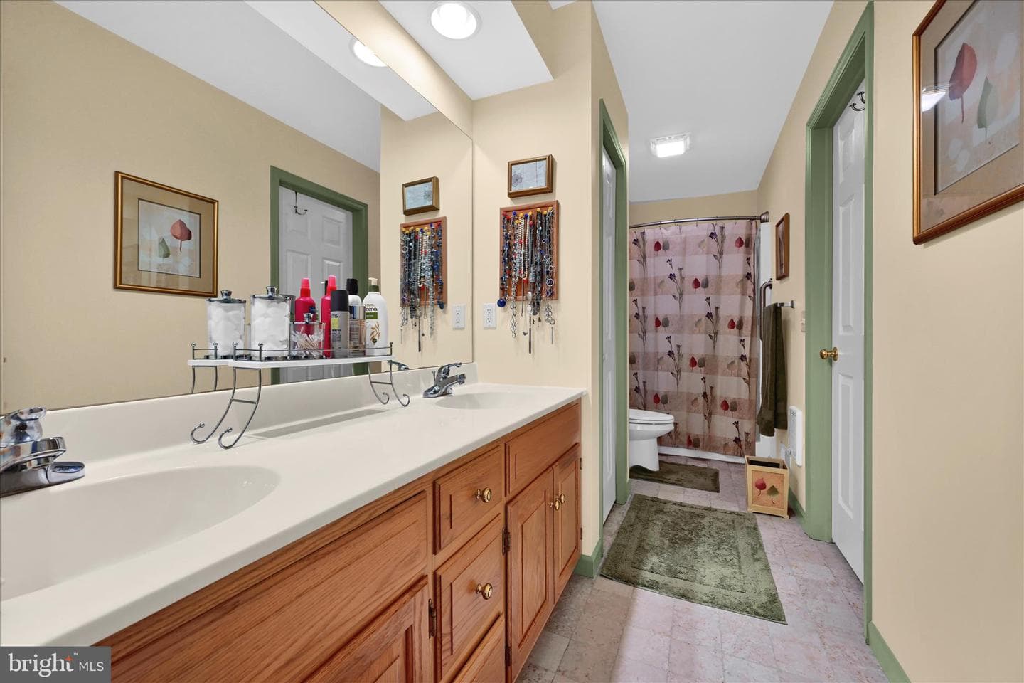 34 Gantz Meadows photo 13
