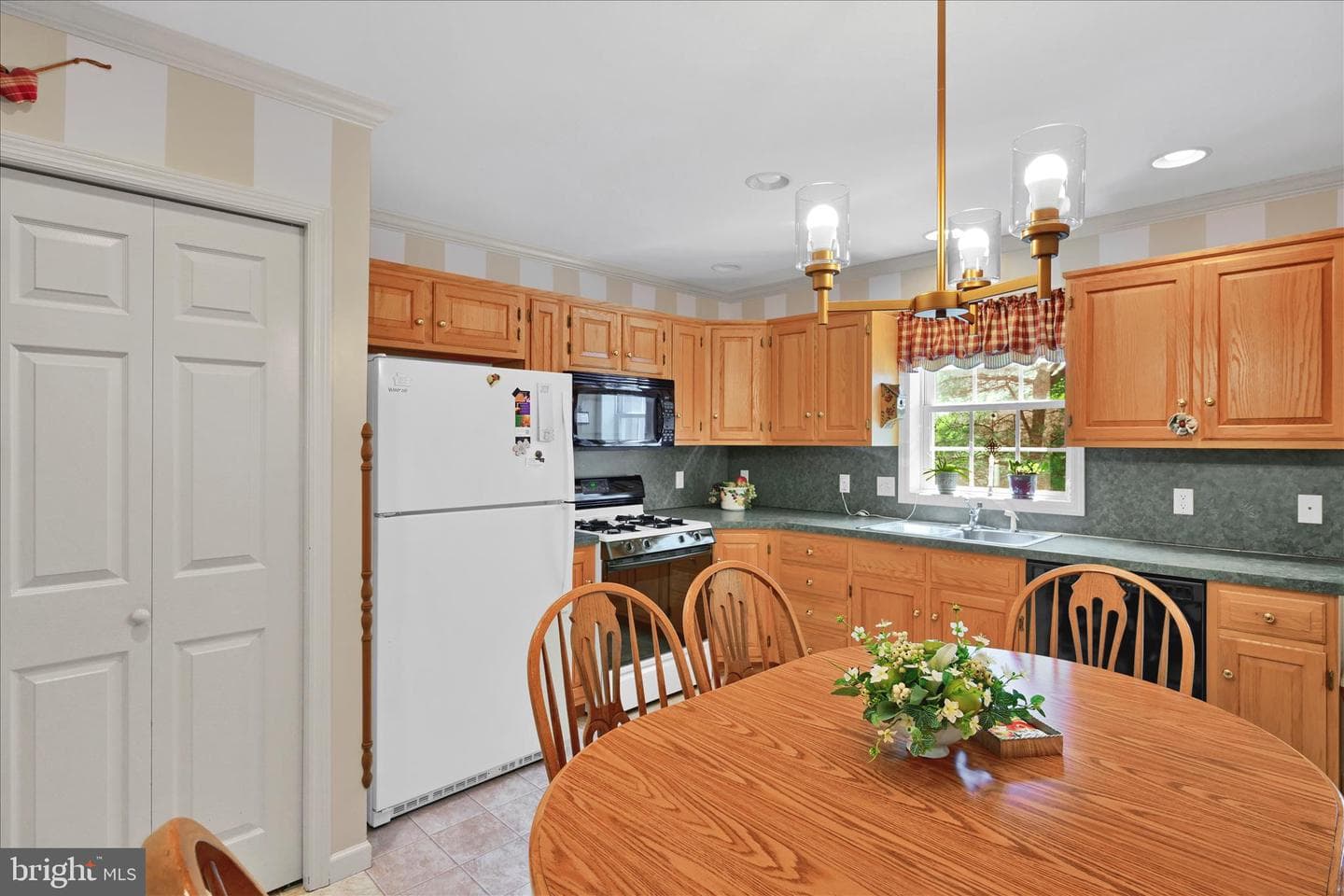 34 Gantz Meadows photo 9