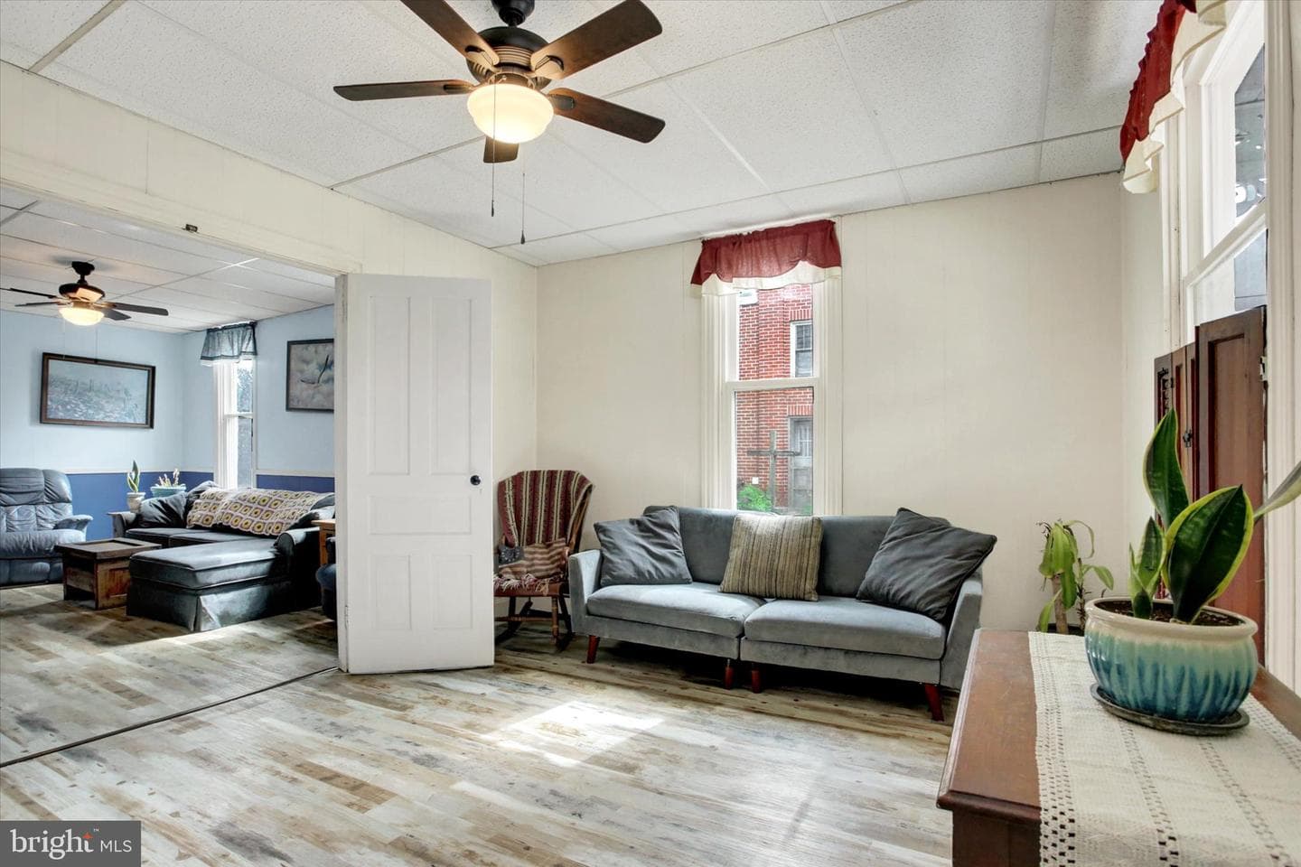 338 E Park Street photo 9