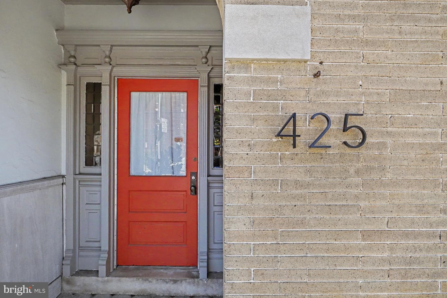 425 N Queen Street photo 5