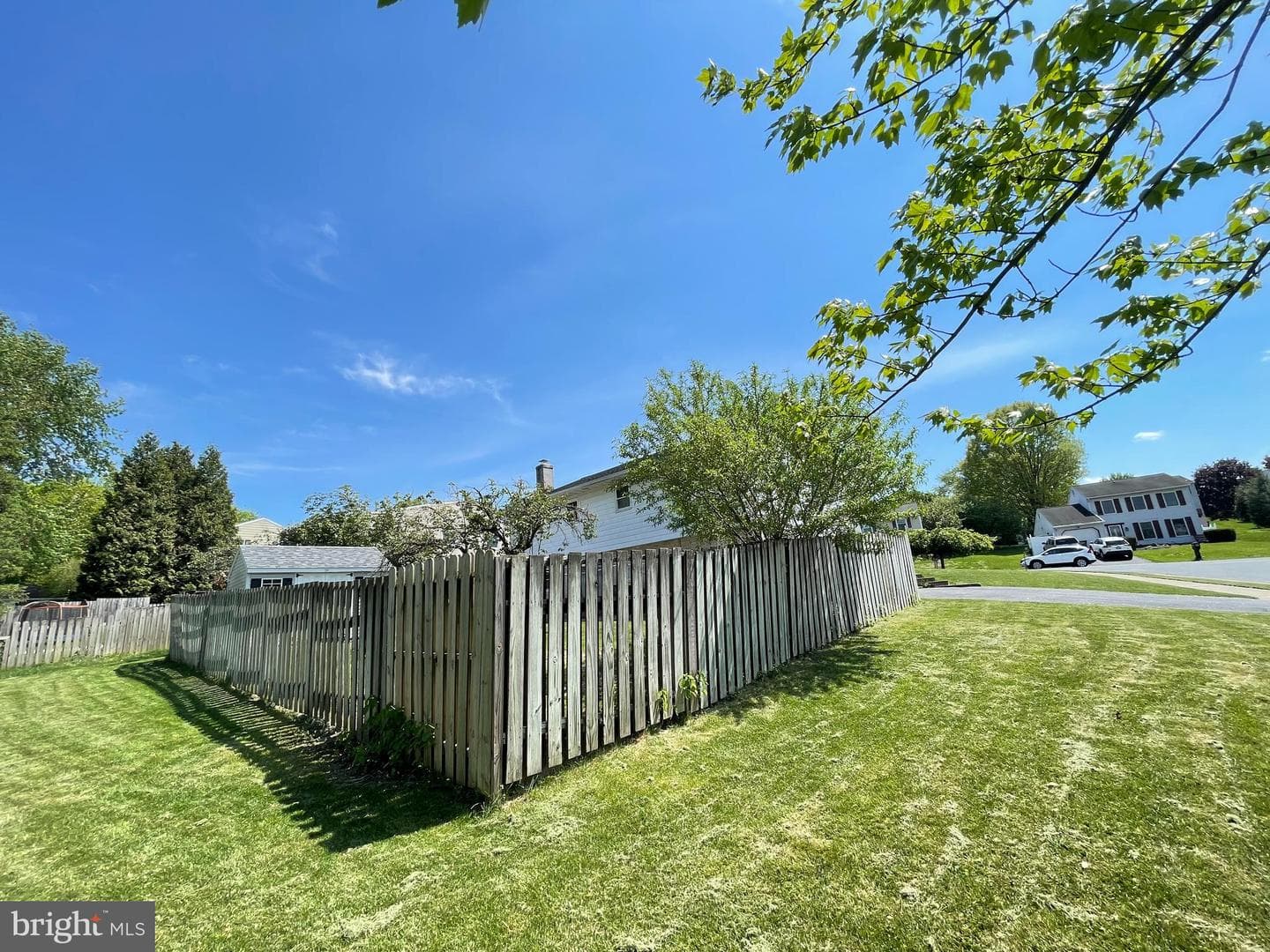2209 Bob White Lane photo 4