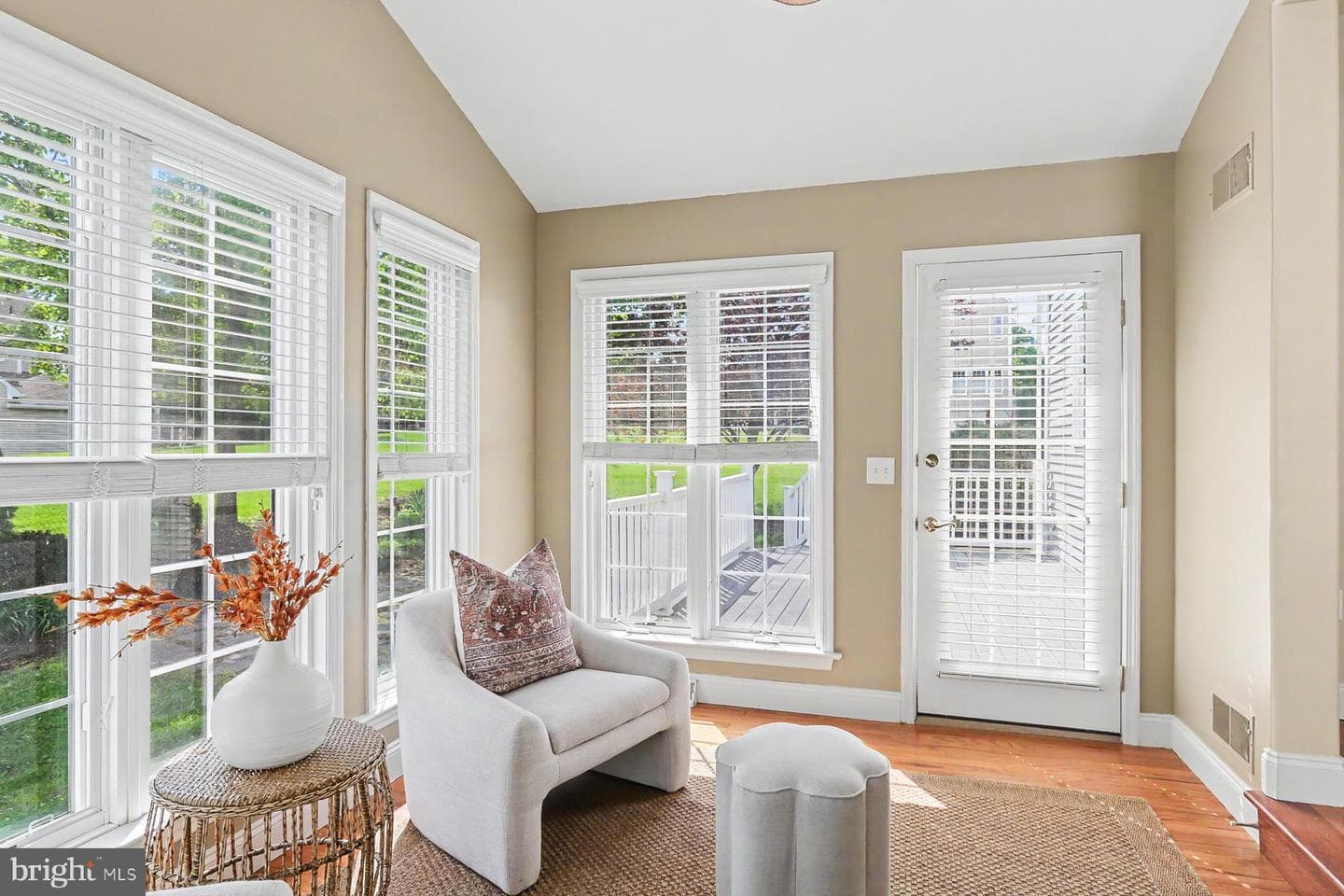 7 Thicket Ln photo 29