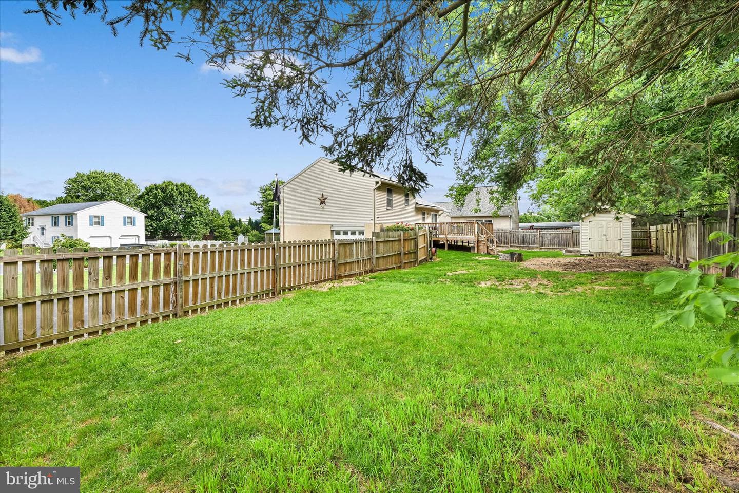 101 Foxchase Drive photo 26