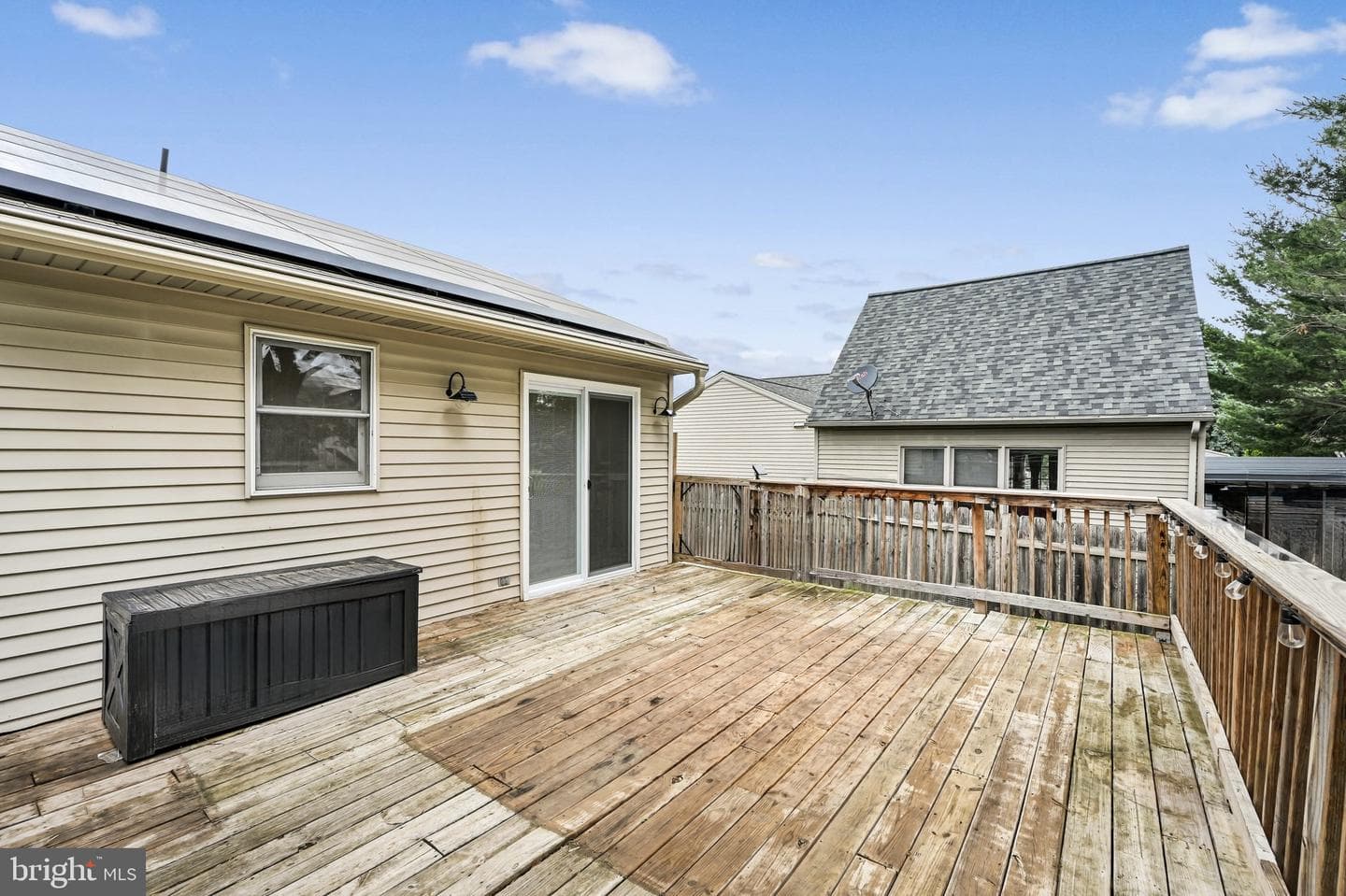 101 Foxchase Drive photo 33
