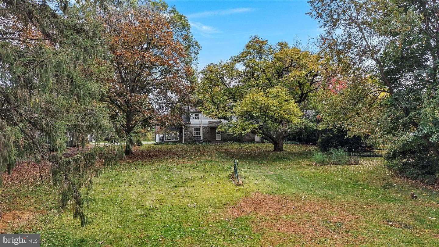2341 Columbia Avenue photo 3