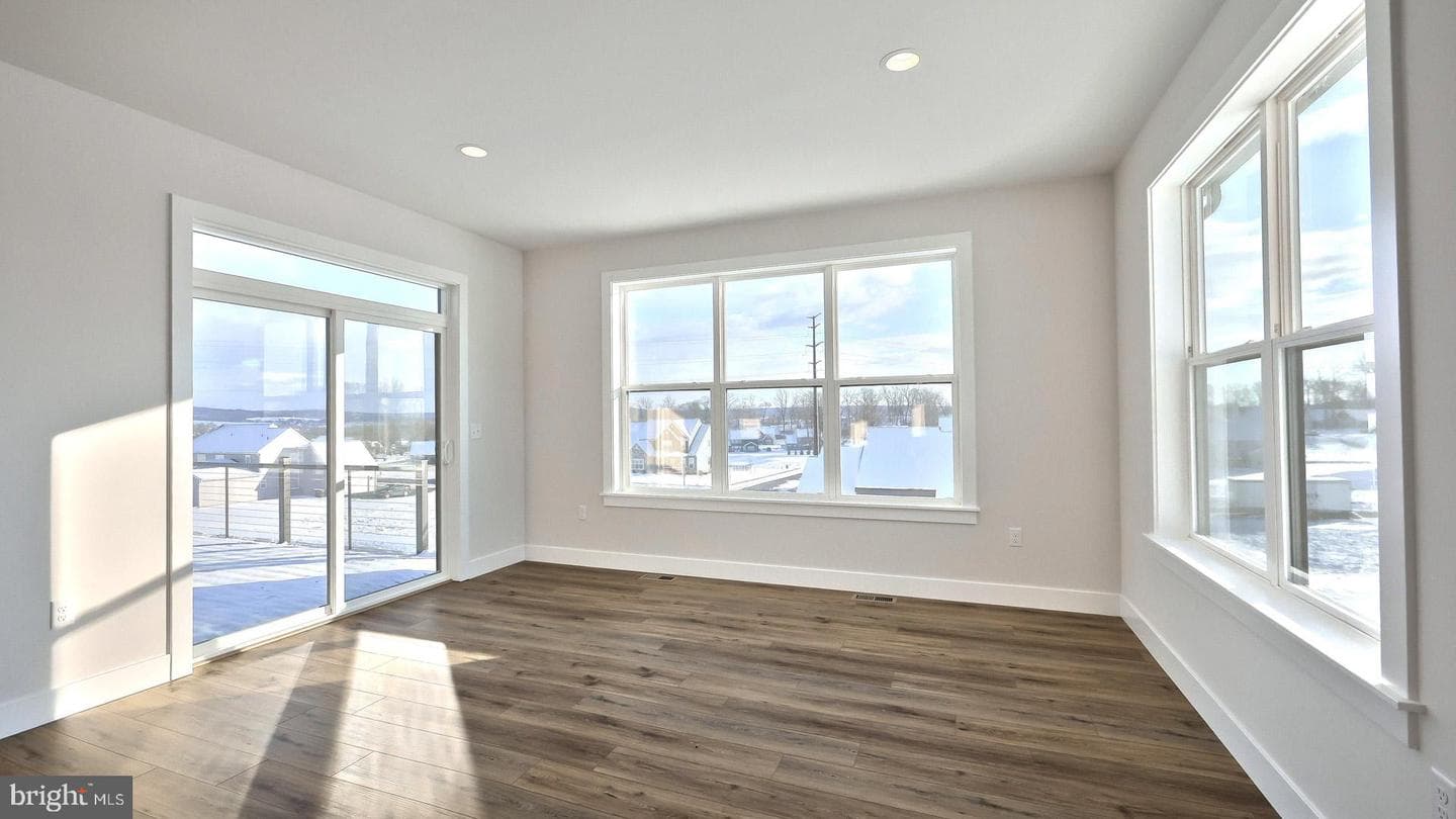 256 West Valley Road photo 22