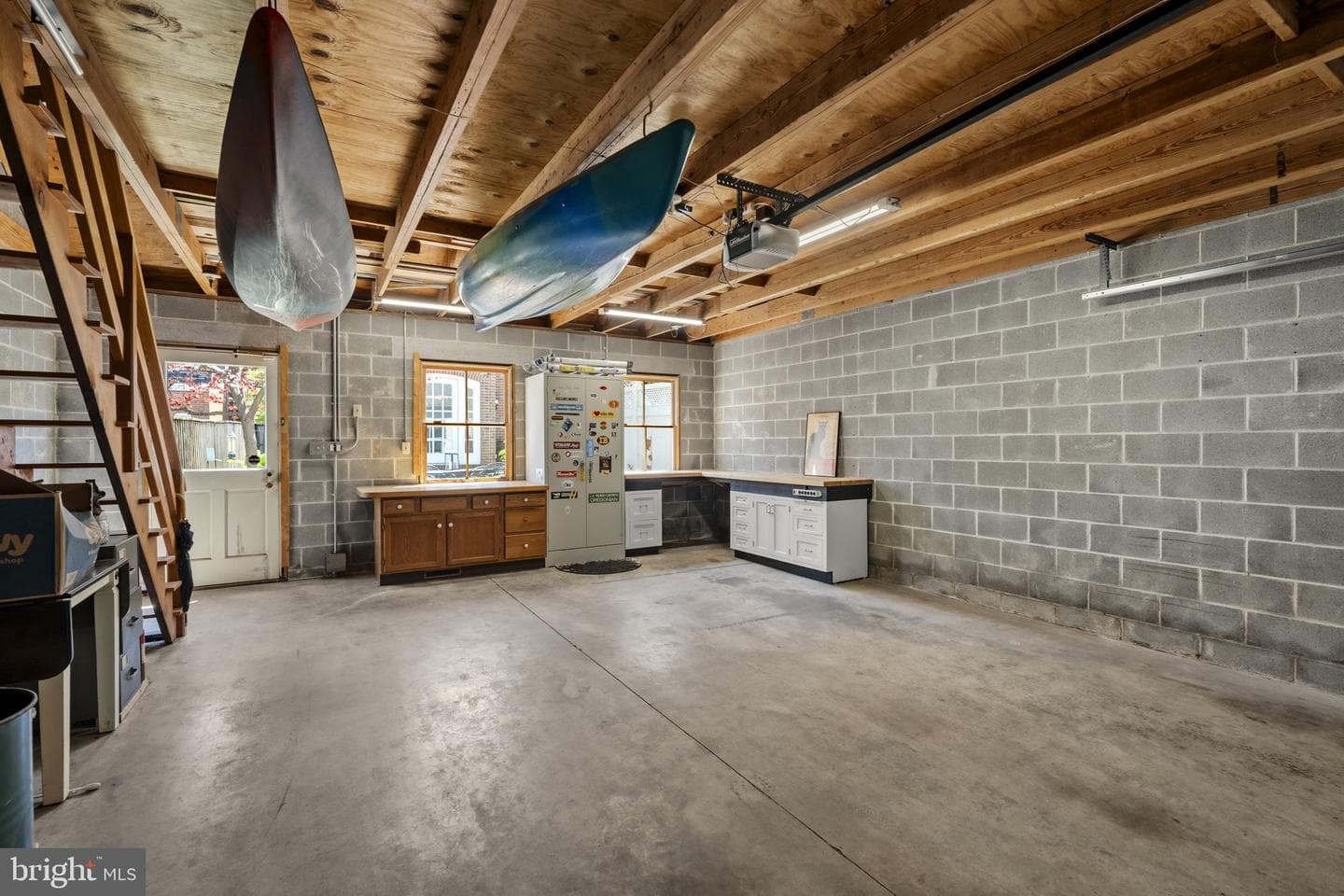 437 W Walnut Street photo 52