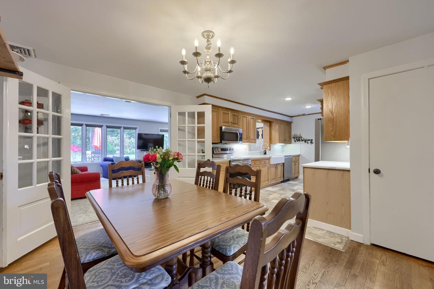 1717 Wilson Avenue photo 9