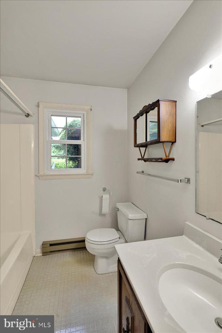 2487 Ellendale Drive photo 22