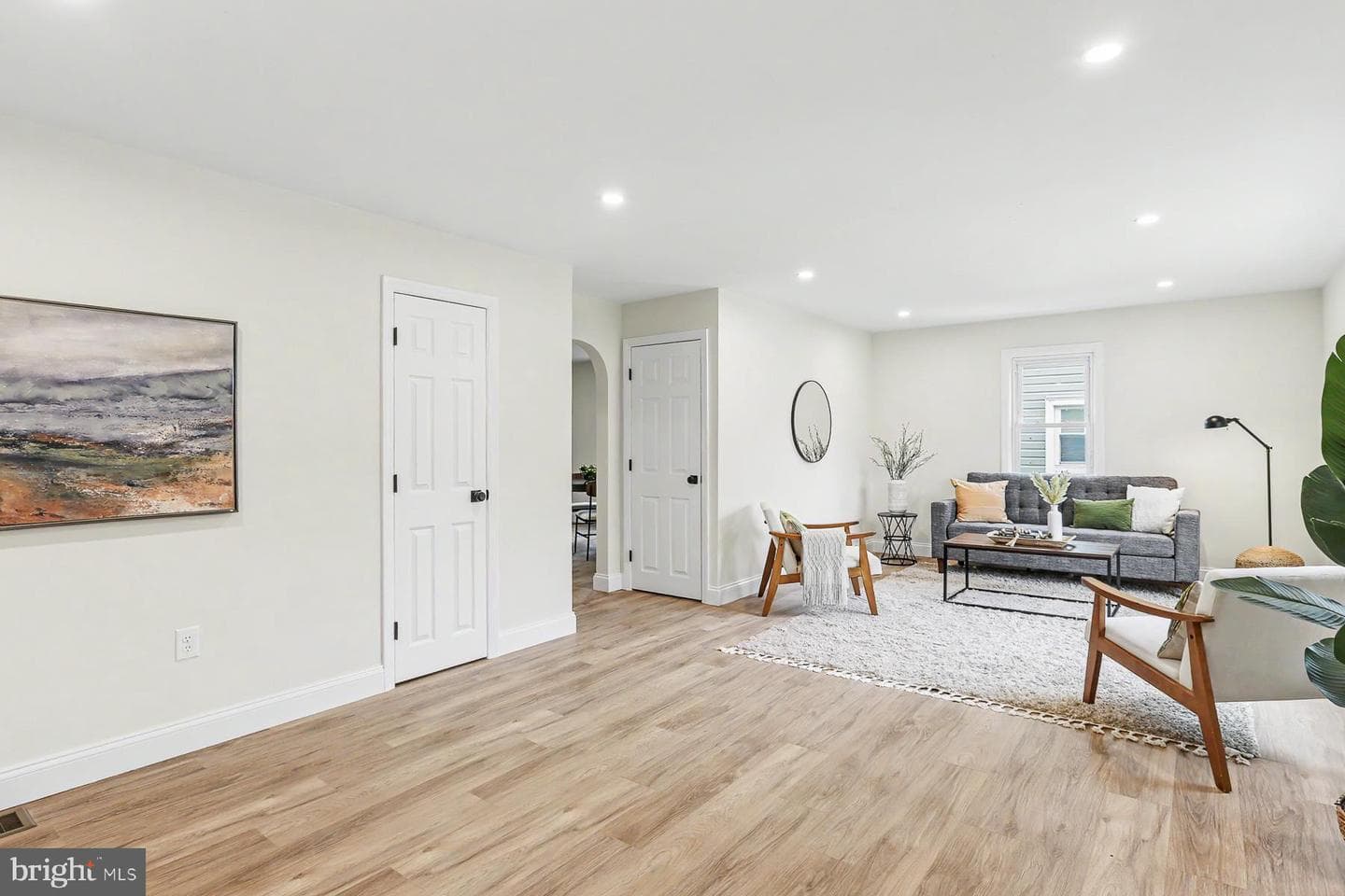 179 N Wolf Street photo 2