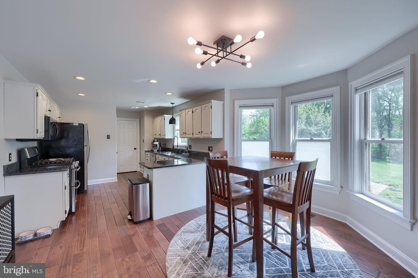 354 W Charlotte Street photo 19