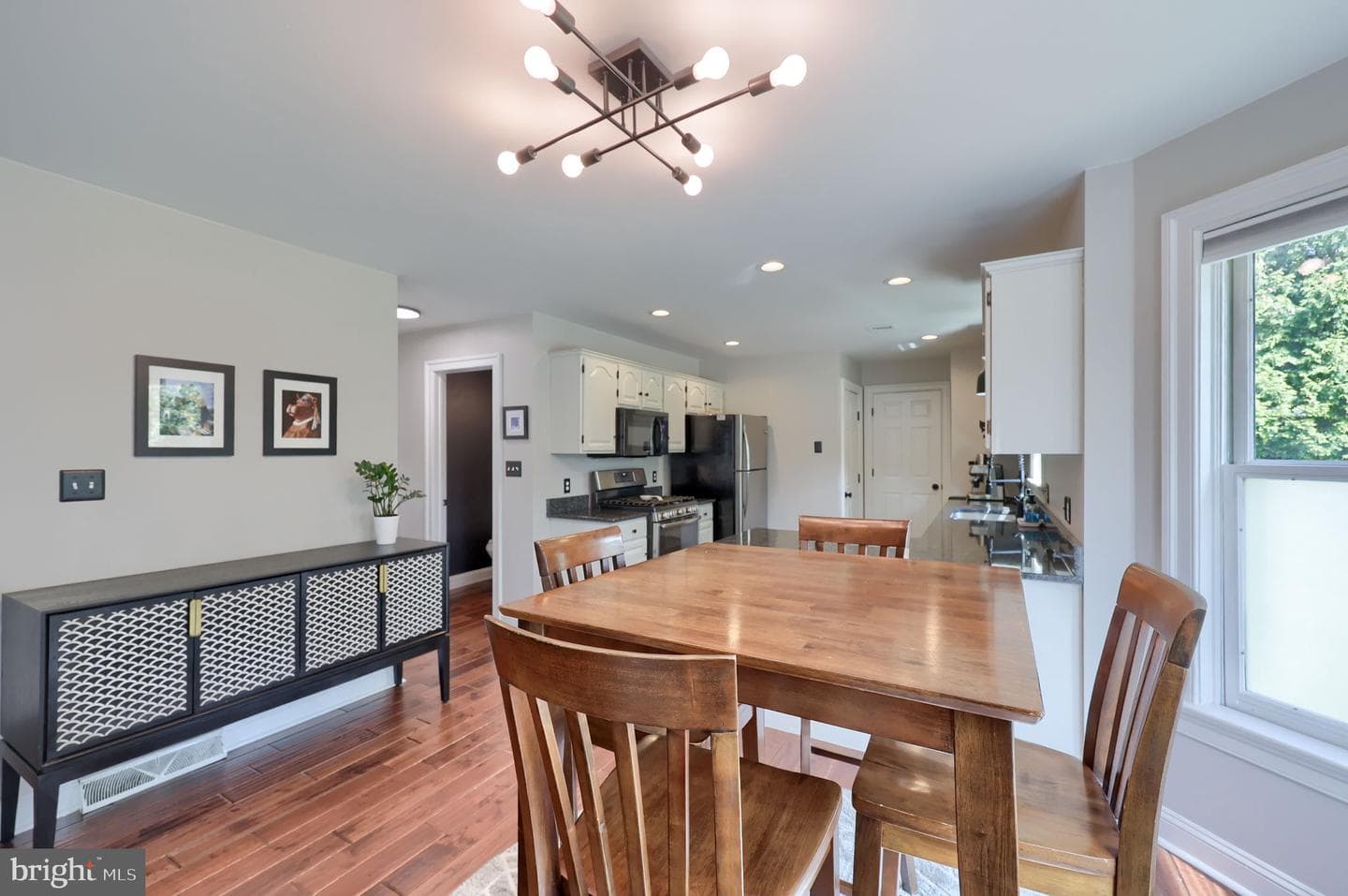 354 W Charlotte Street photo 20
