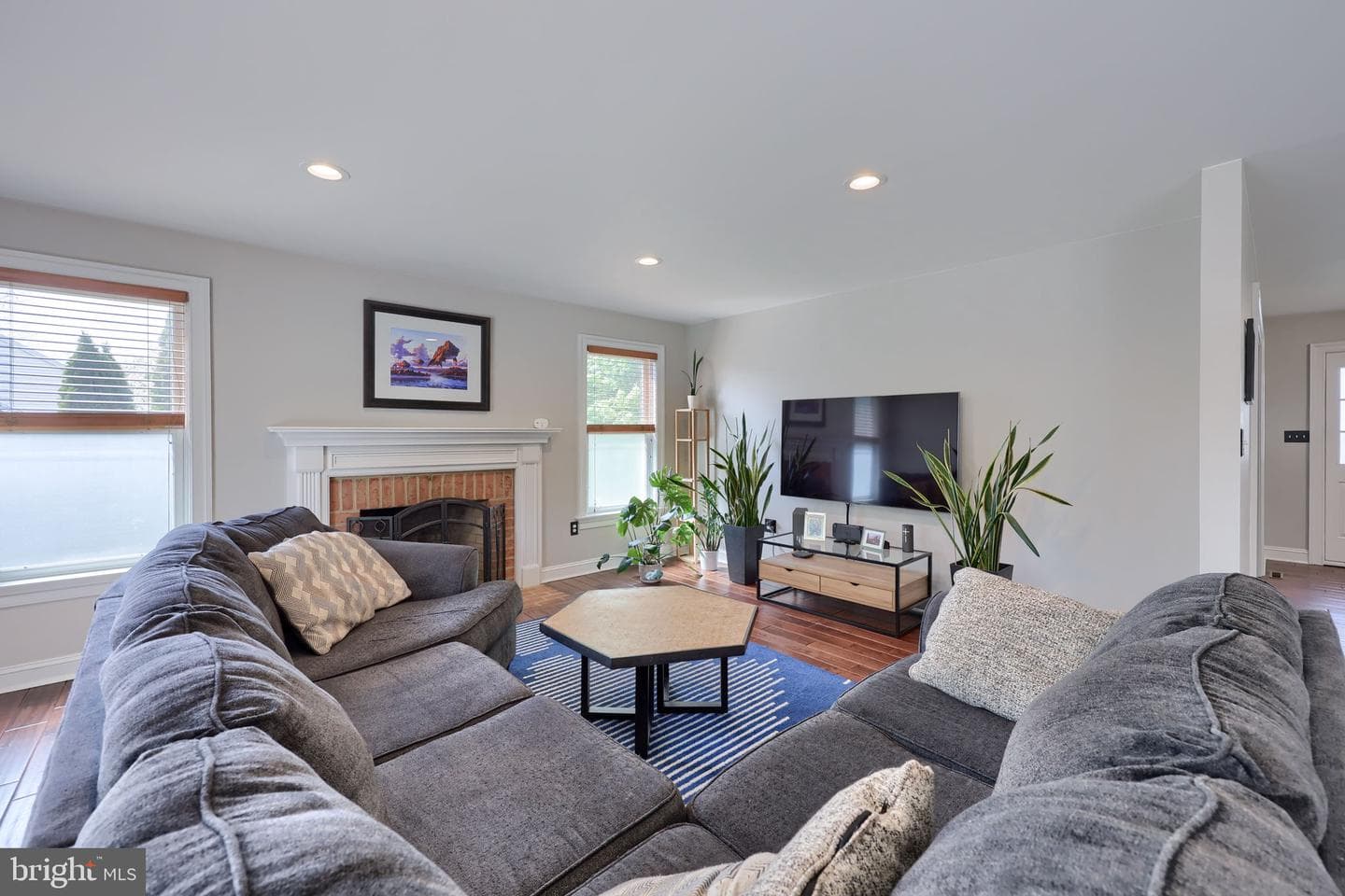 354 W Charlotte Street photo 21