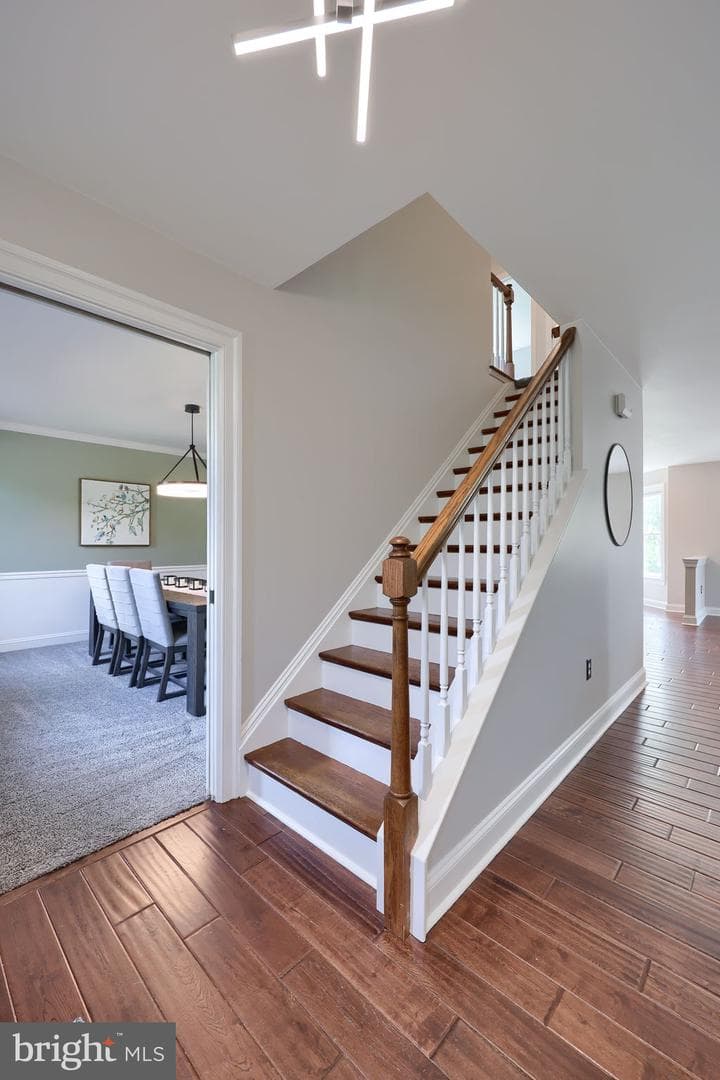 354 W Charlotte Street photo 4